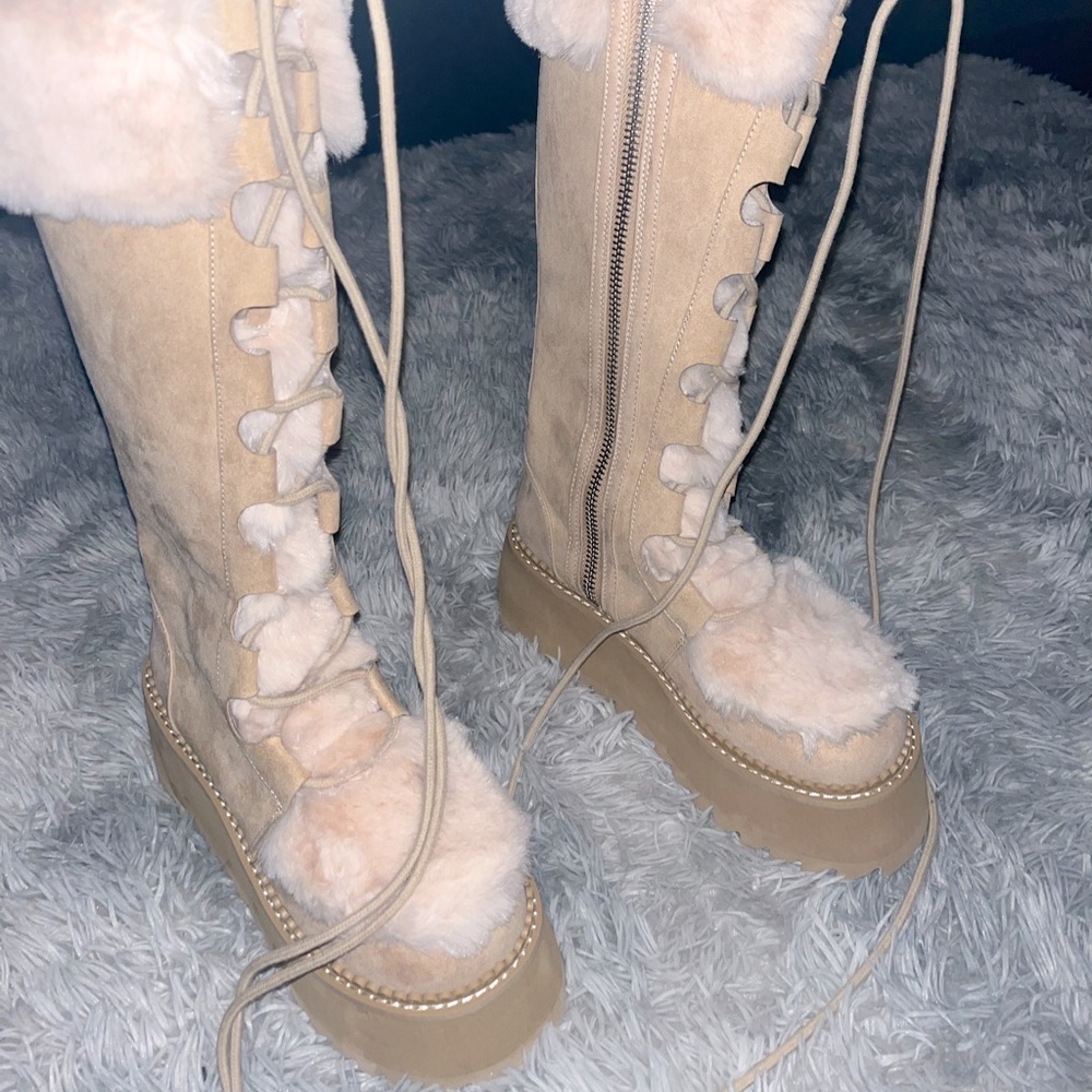 Dolls kill Platform Faux Fur boots!!
